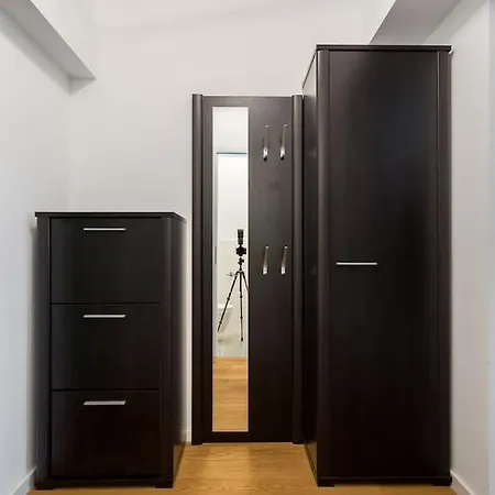 Sky View - Golden Horizon ブカレスト