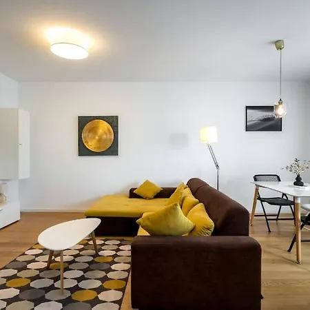 Apartment Sky View - Golden Horizon