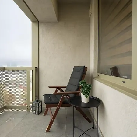 アパート Sky View - Golden Horizon ブカレスト