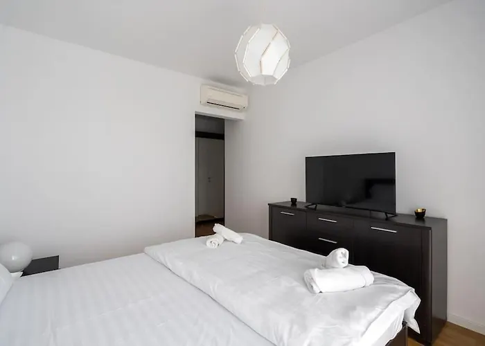 Apartament Sky View - Golden Horizon *