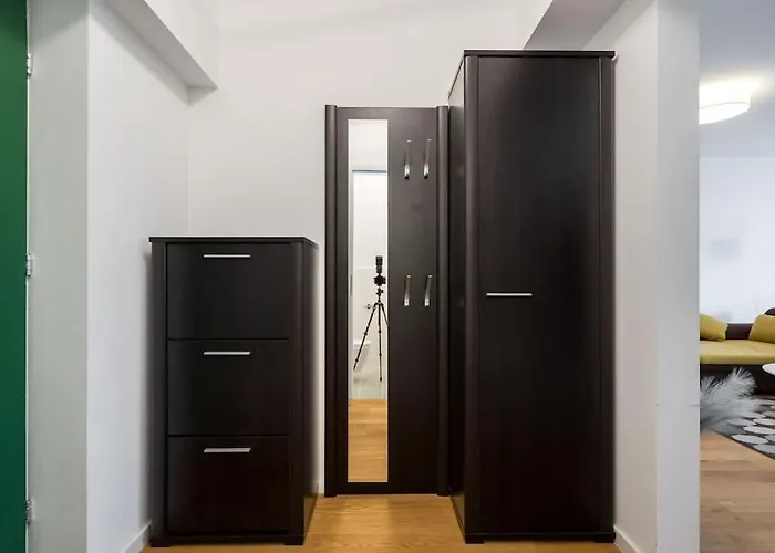 Sky View - Golden Horizon Bukarest